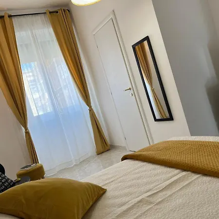 Vatican Walls ローマ