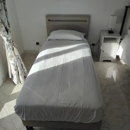 Vatican Walls * ローマ